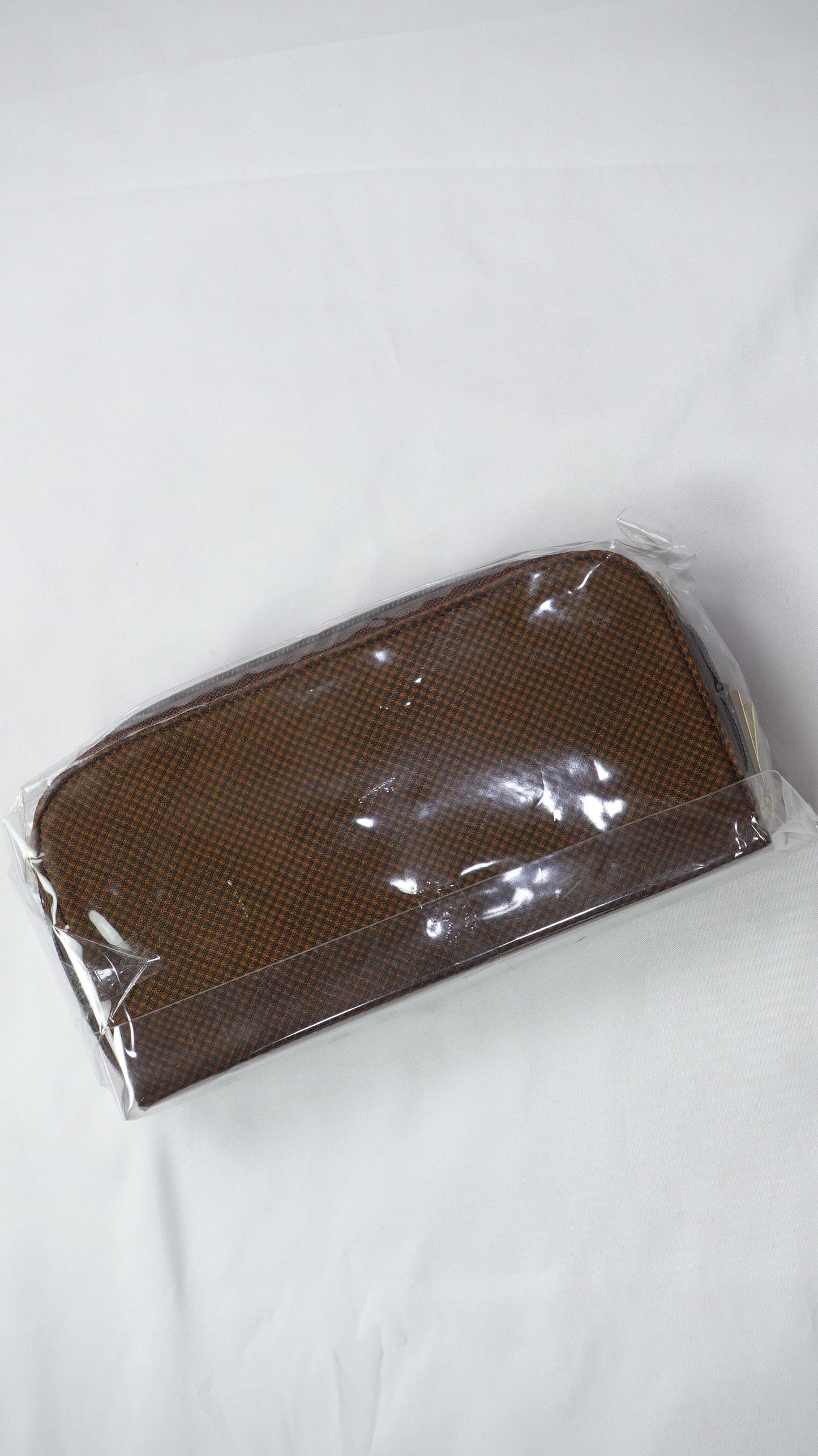 กระเป๋าเงินผ้าไหม ซิปรอบ2ซิป ไหมแท้ 100% ขนาด 4x8x1.5นิ้ว พื้นสีน้ำตาล รหัส GM-NY-012768113