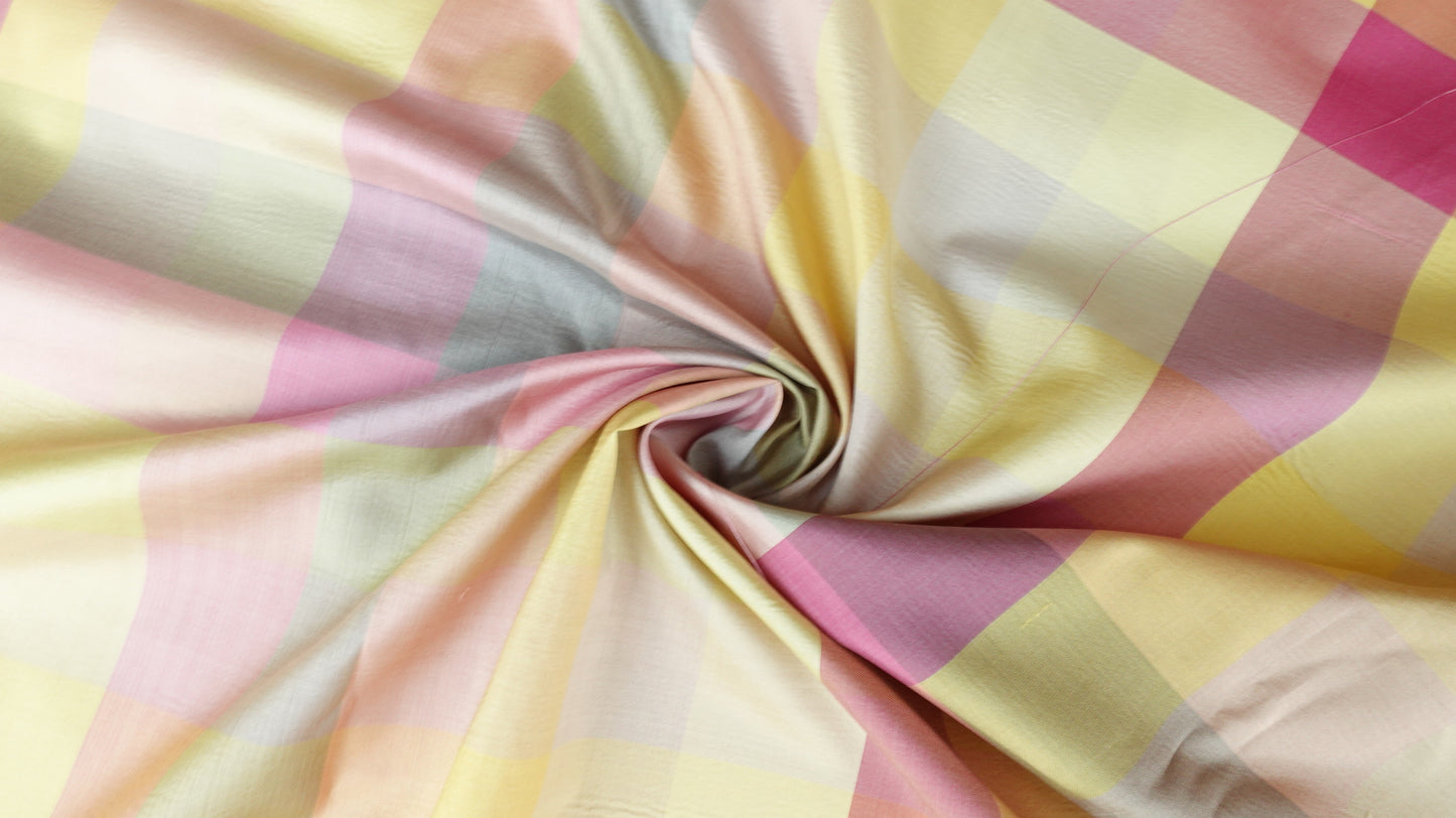 Thai Silk Multicolor / Variegated Silk (SKU-40479)