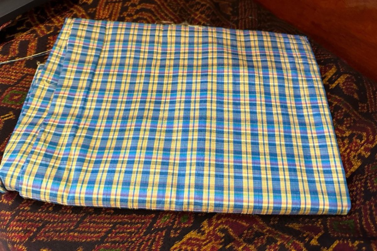 Thai Silk Checked / Plaid Weave Coarse texture (SKU-17999)