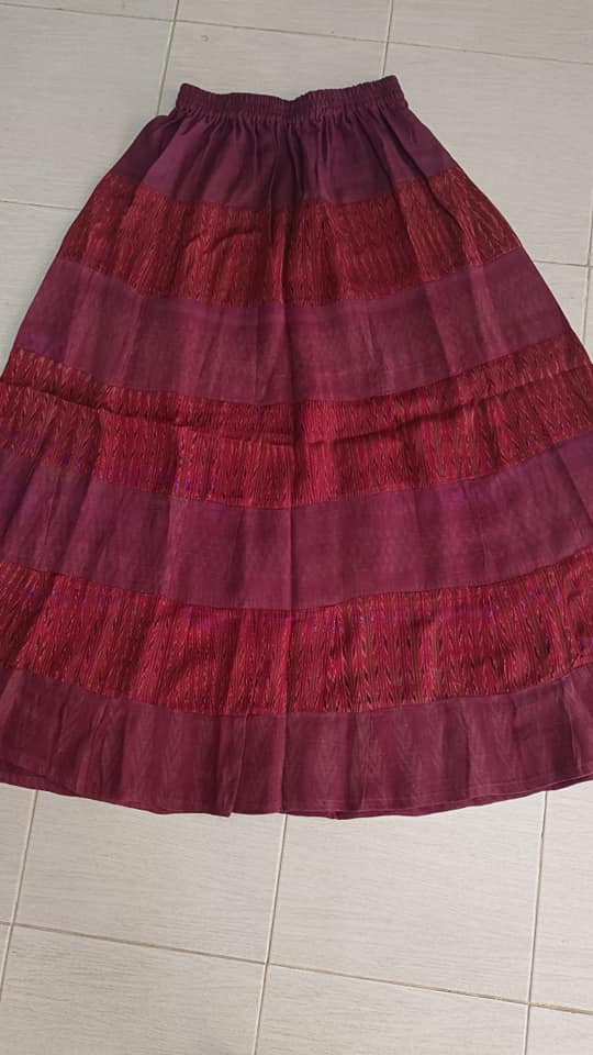 old silk skirt Sewing from real hand-woven silk, red, code WM-ND-05046709033.