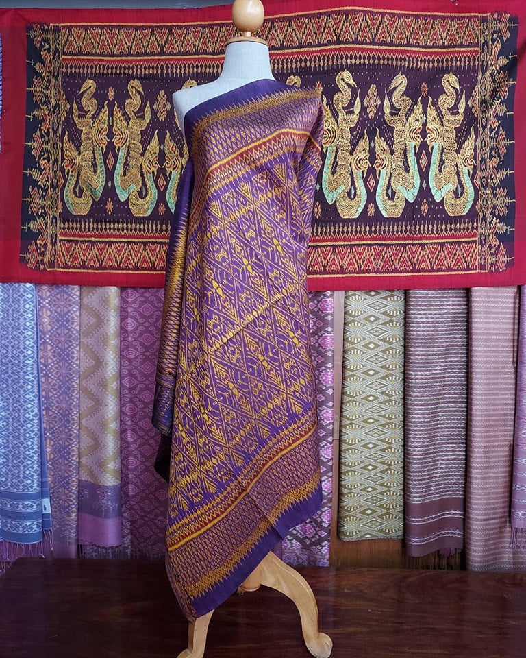 Mudmee silk sarong, 3 tako, size 1x2 meters, purple background, code R2Q-NY-03206708293