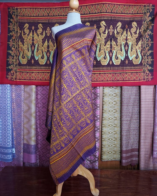 Mudmee silk sarong, 3 tako, size 1x2 meters, purple background, code R2Q-NY-03206708293