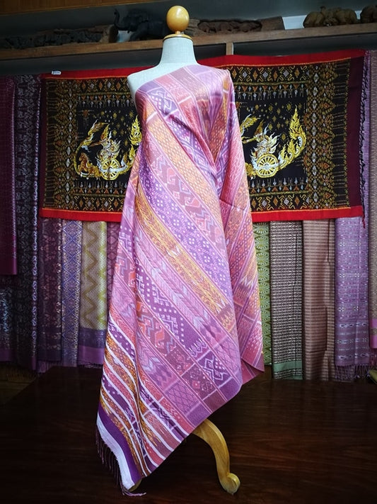 Mudmee silk skirt, natural color, real silk, 6 tako, woven, size 1x2 meters, flowing water pattern, pink background, code L1-NY0106662