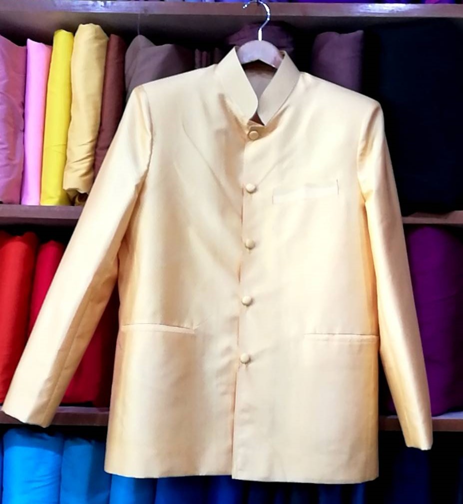 Suit shirt, royal collar, long sleeves, real silk, light yellow, size S, chest 40 inches, code DM-NY-0508673