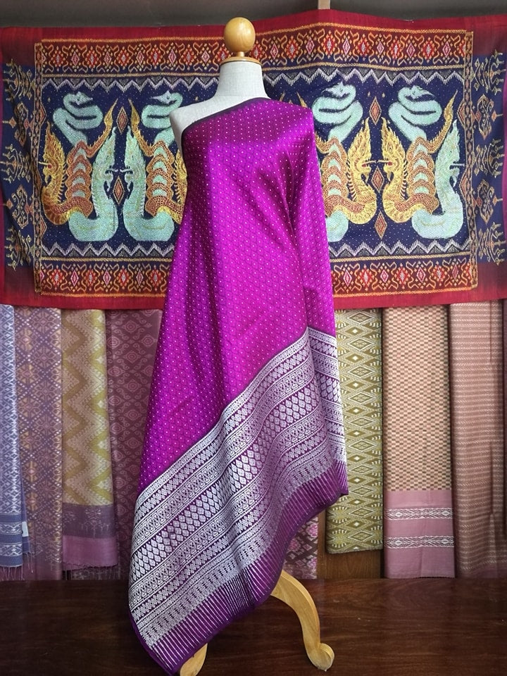 Surin silk skirt, real silk, size 1x2 meters, Koh Choeng silver tinsel. Pink-purple floor, code N11-NY0621669