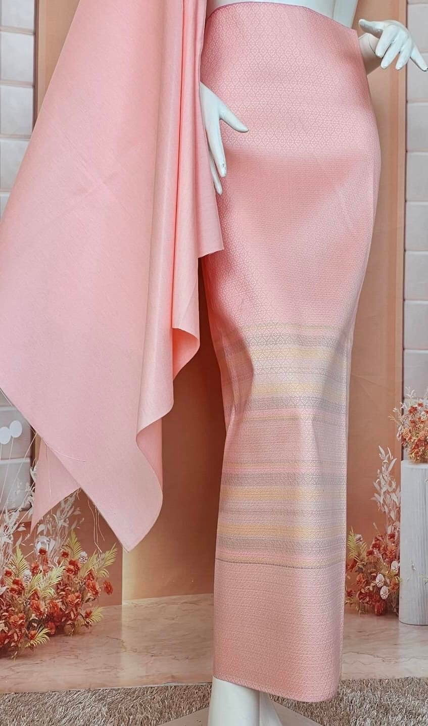 (Dress cloth) plain colored silk with stripes (2 yards of plain cloth + 2 yards of sarong) pink shade, code BC-SN-0611671