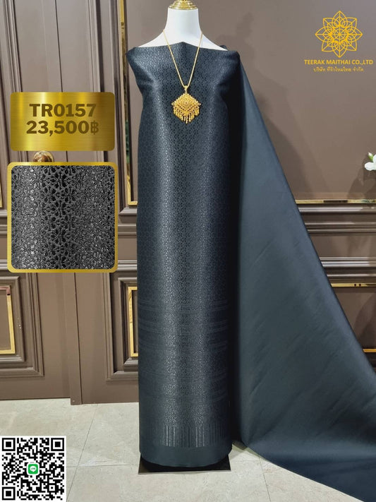 (Dress cloth) Lamphun silk, black, raised flowers, black tinsel (solid color 2 meters + pattern 2.4 meters), black, code N90-29-TR0157