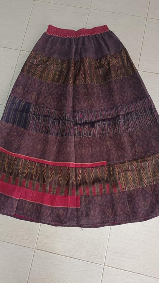 old silk skirt Sewing from pure hand-woven silk, brown, code WM-ND-05046709034.