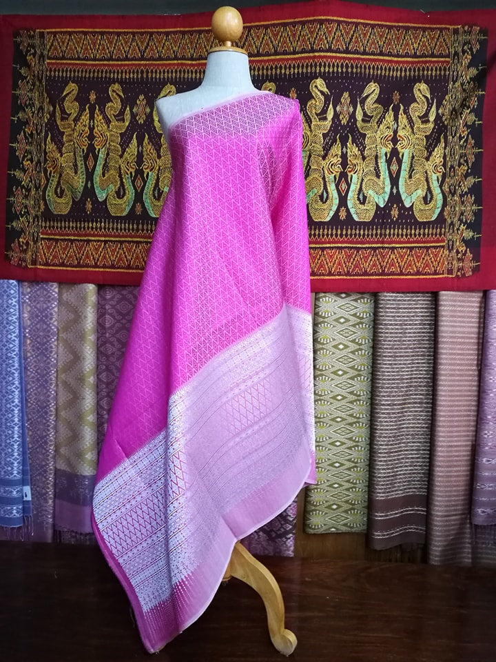 Surin silk skirt, real silk, size 1x2 meters, silver tinsel island, pink background, code N11-NY06216621