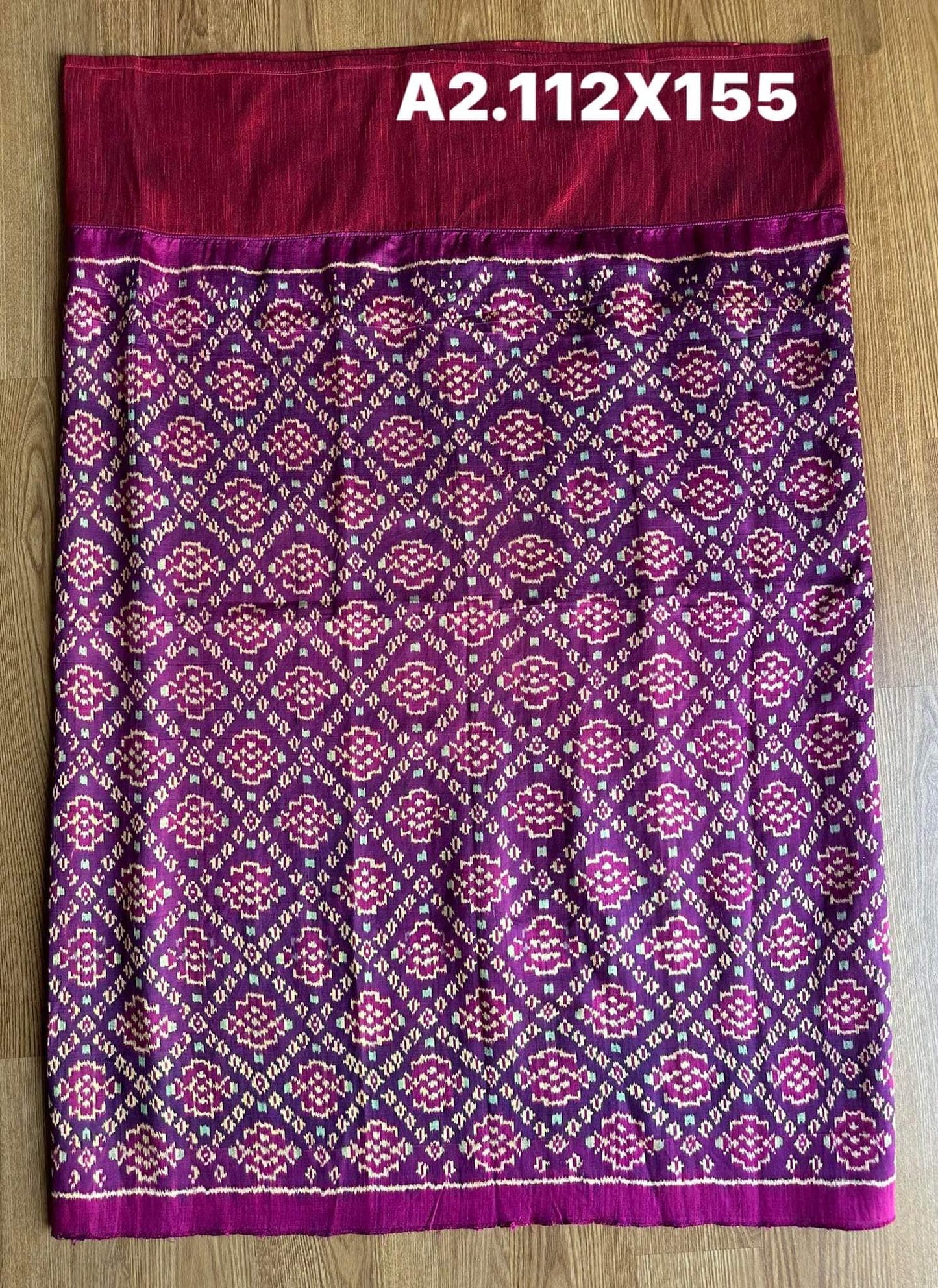 Battambang sarong, natural color, size 112x155cm, thousand year rose pattern. Betel nut color floor, code N9-SIL0602662