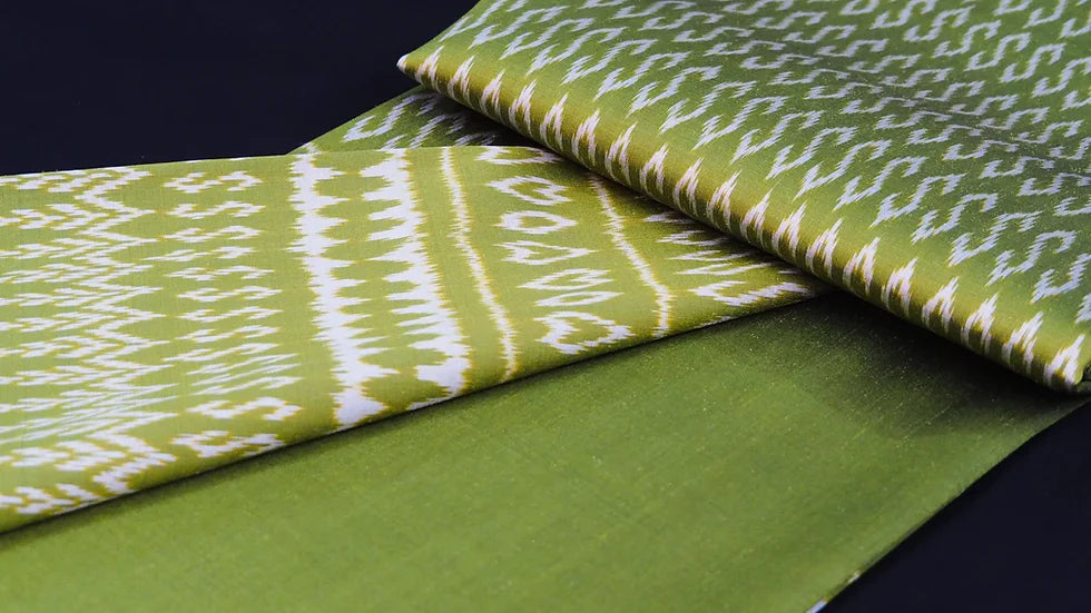 (Dress fabric) Mudmee silk, Songtako, real silk (patterned fabric 2 yards + plain color 2 yards), light green, code M2B-CT-SKU100965