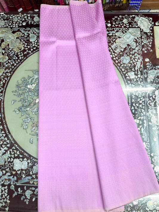 Surin silk skirt, real silk, 32 tako, has a woman's face, size 1x2 meters, pink background, code N11-ST-0626671653