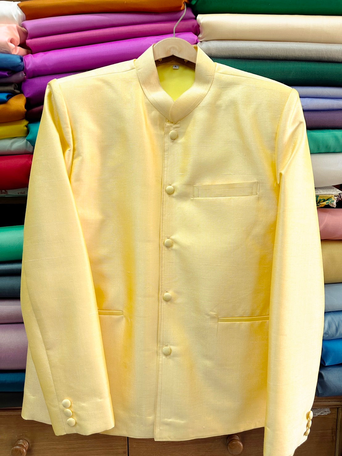 Suit shirt, royal collar, long sleeves, home silk, slightly rough, yellow, size L, chest 42 inches, code DM-ST-0129671146