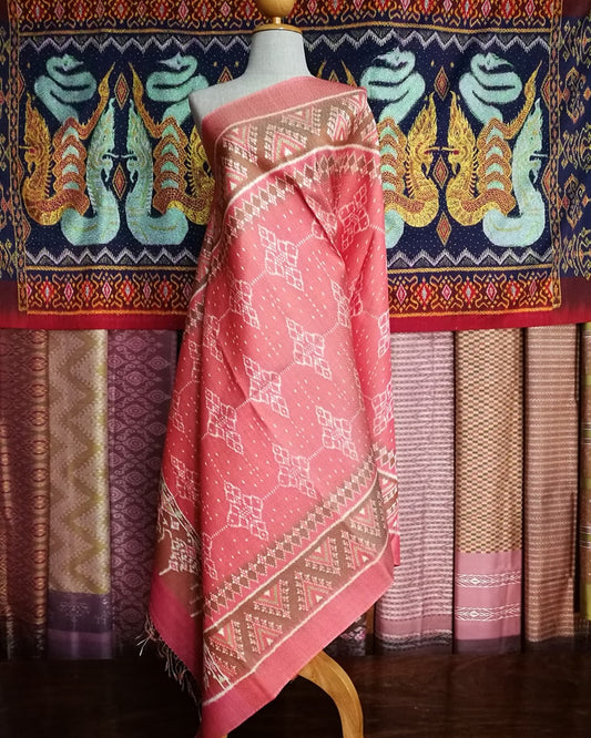 Mudmee silk skirt, real silk, natural color, 6 tako, size 1x2 meters, rose pink background, code L1-NY-10276611171