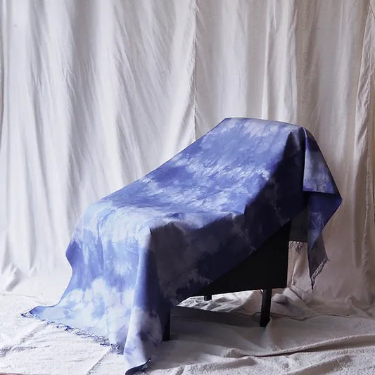 Large silk shawl, tie-dyed, with ruffle, size 100x185cm, blue and white, code ZYH-CT-102637.