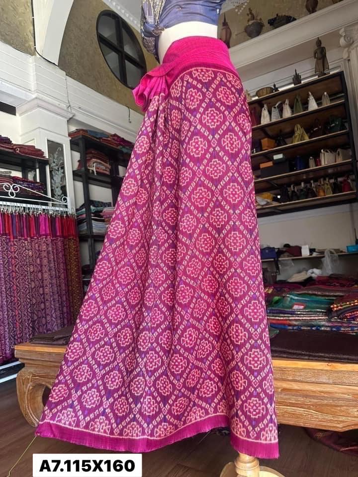 Battambang skirt, Baan Sao Mai silk, natural color, size 115x160cm, purple-pink, code N9-SIL-A7