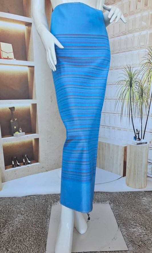 Genuine silk skirt, smooth texture, size 1x2 yards, San Kamphaeng pattern, Lanna pattern, blue, code B8-SN-121566110113