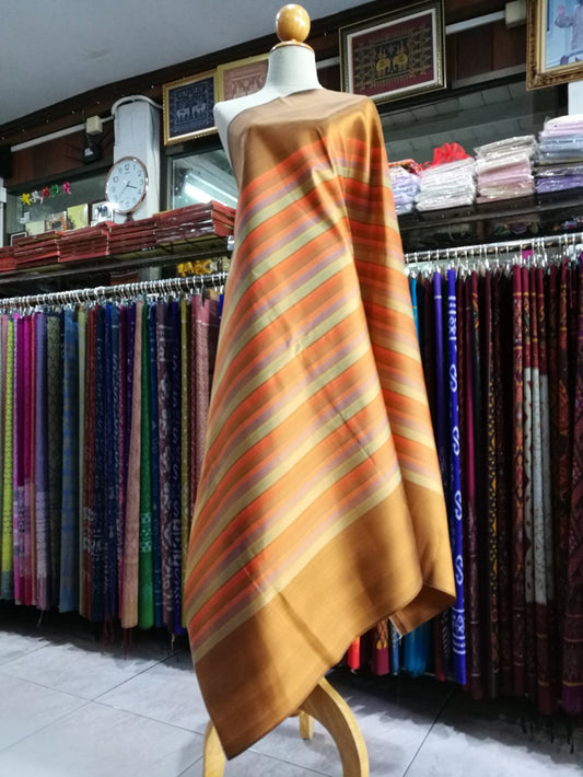 Genuine silk skirt, smooth texture, size 1x2 yards, San Kamphaeng pattern, Lanna pattern, golden brown, code B8-NY-0111679.