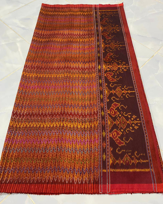 Traditional Mudmee silk sarong, 3 tako, with a woman's face, size 1x2 meters, hole pattern, red-brown background, code R1A-RT-0601672125