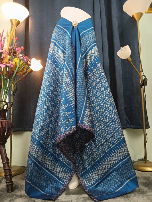 Mudmee silk skirt, pure hand-woven silk, size 1x2 meters, Pikun flower pattern, sea blue background, code R2Q-JY-1008672.