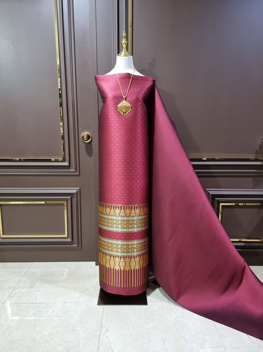 (Dress cloth) Lamphun Yok Dok silk Gold tinsel (ground color 2 meters + pattern 2.4 meters), crimson red, code N90-29-JR003