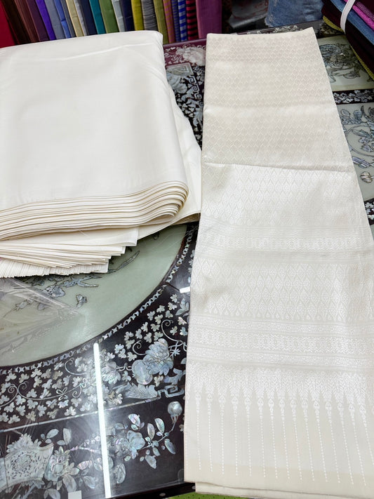 (Dress fabric) Surin silk, size 1x4 meters (pattern 2 meters + solid color 2 meters), cream-white color, code N10-AA0214661