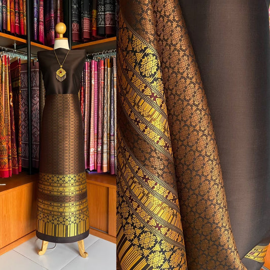 (Dress cloth) Lamphun silk (solid color 2 meters + pattern 2.4 meters) brown, code N90-MD-0112671407