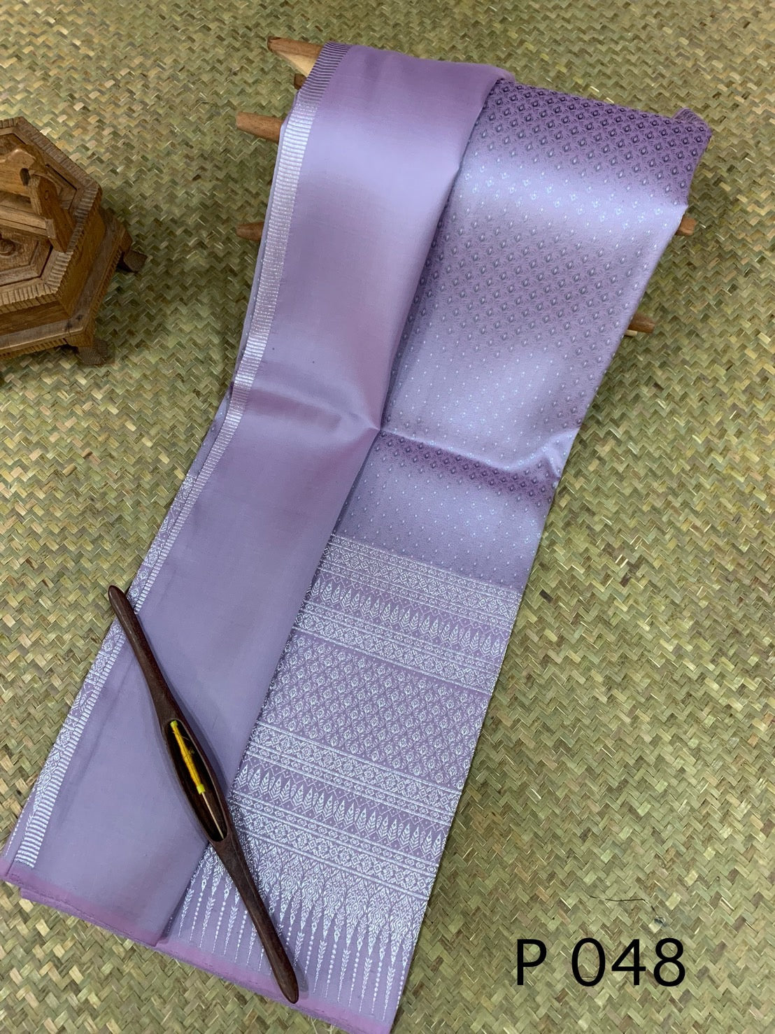 (Dress cloth) Surin Yok Dok silk Koh Choeng Silver Tin, size 1x4 meters (pattern 2 meters + background color 2 meters), light purple, code N10-AA-031867094045