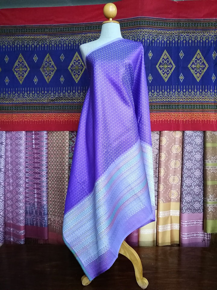 Surin silk skirt, real silk, size 1x2 meters, silver tinsel island, purple background, code N11-NY0621666