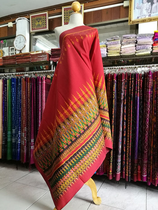 Mudmee silk sarong, 3 takor, size 1x2 meters, expressway pattern, bottom bottom, red background, code R2Q-NY07186618