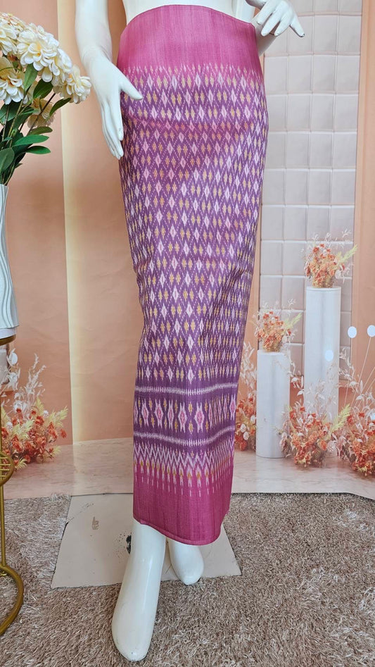 Mudmee silk sarong, 2 takor, size 1x2 yards, local pattern, pink, code R1Q-SN-03066729