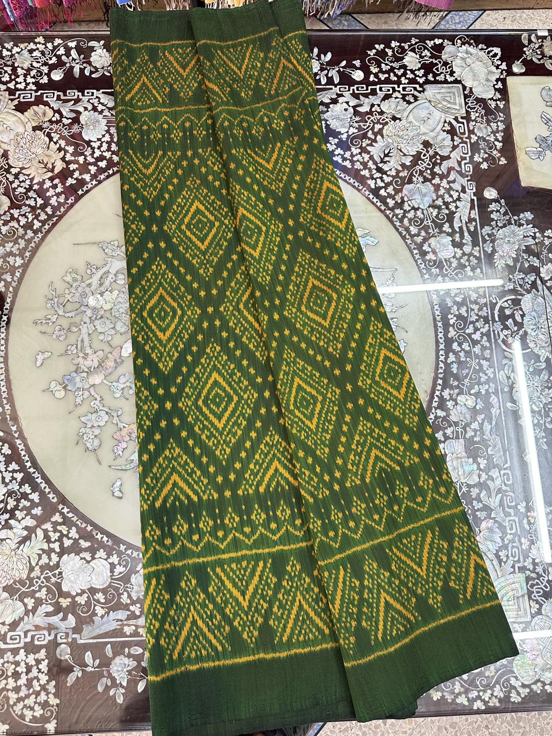 Mudmee silk skirt, real silk, 3 tako, size 1x2 meters, lantern pattern, green background, code R2Q-ST-1215661120