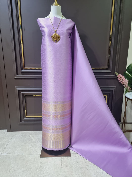 (Dress cloth) Purple Lamphun silk with gold thread (solid color 2 meters + pattern 2.4 meters), purple, code N90-29-0424674