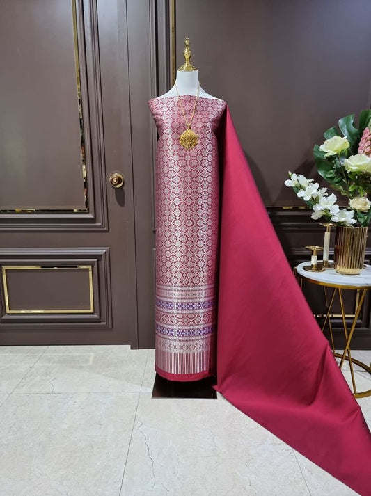 (Dress cloth) Genuine silk from Lamphun, red, raised from silver, (solid color 2 meters + pattern 2.4 meters), red, code N90-29-N0018