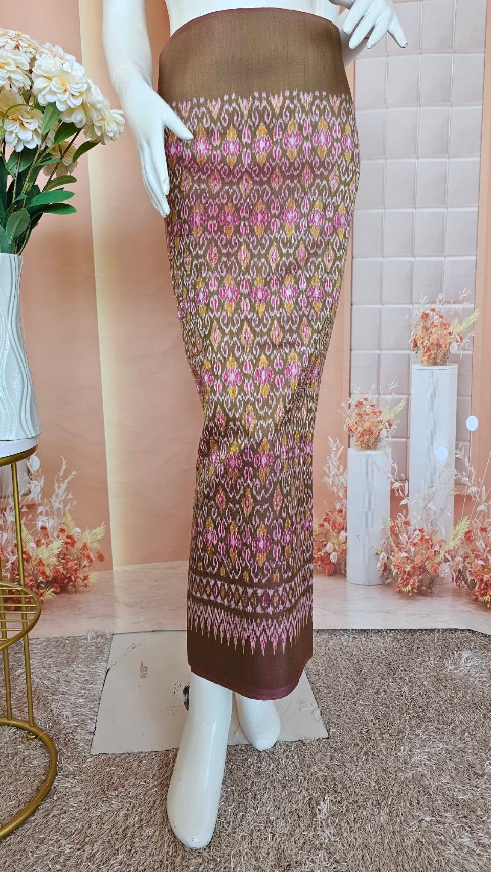 Mudmee silk sarong, 2 takor, size 1x2 yards, local pattern, brown, code R1Q-SN-03066725