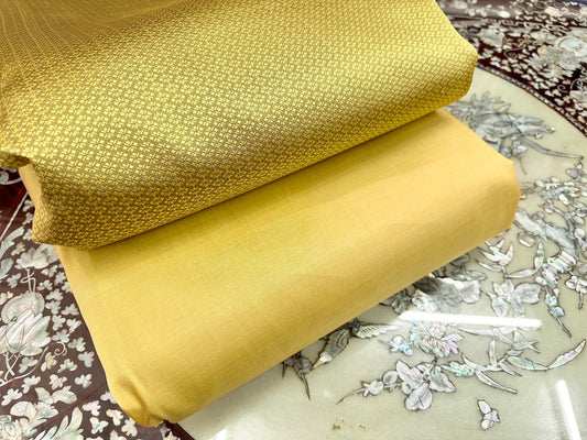 (Dress cloth) Plain colored silk, can be cut in 1 set (2 meters of plain cloth + 2 meters of sarong), light yellow, code BC B6-0278+C-60091