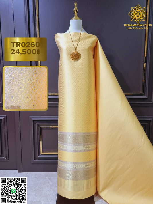 (Dress cloth) Yellow Lamphun silk with silver and gold metallic thread (solid color 2 meters + pattern 2.4 meters), yellow, code N90-29-TR0260.