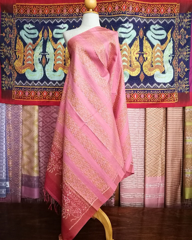 Mudmee silk skirt, real silk, natural color, 6 tako, size 1x2 meters, rose pink background, code L1-NY-10276611174