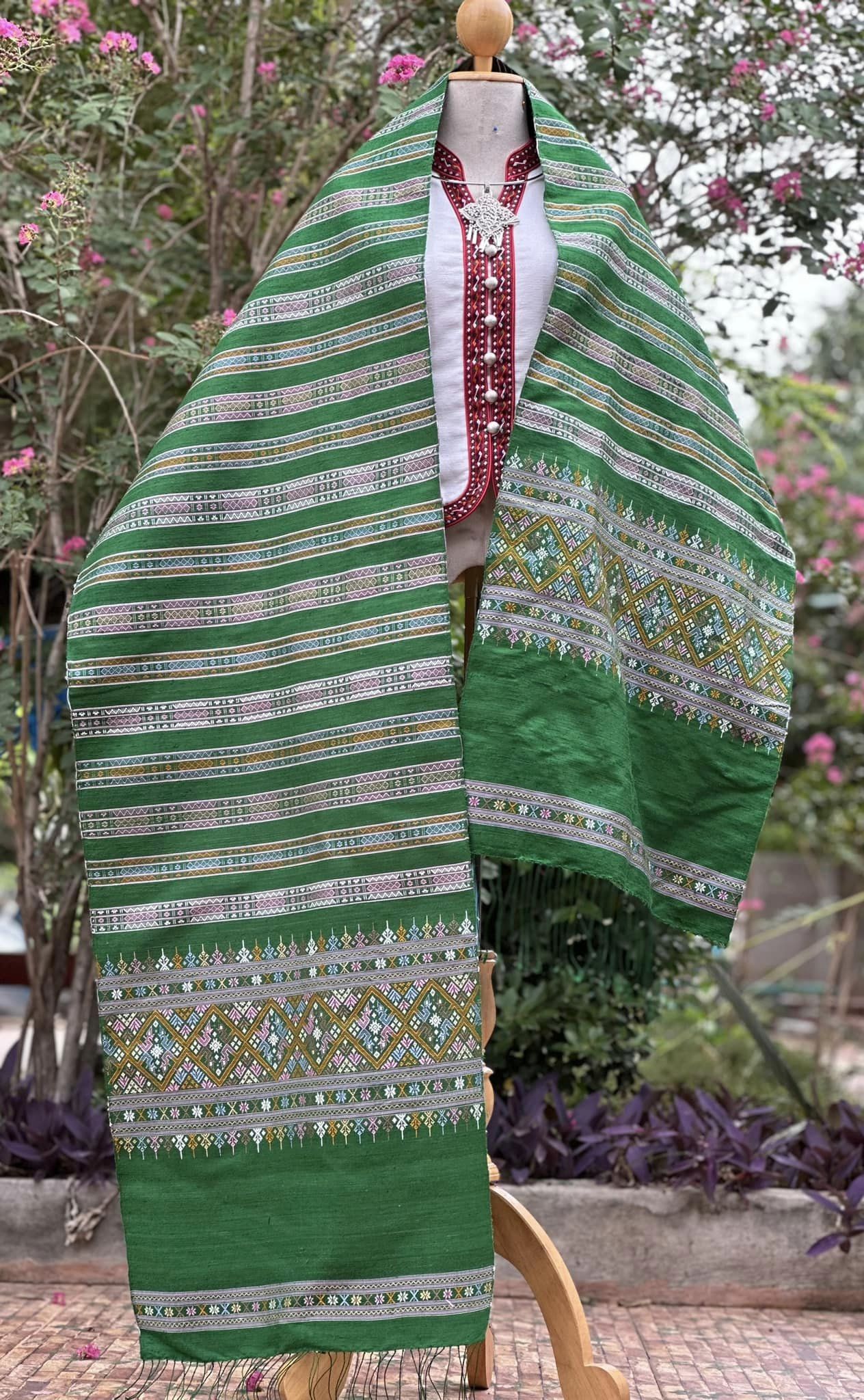 Khit shawl, Baan silk, size 50x250cm, green background, code Z-PT0524668