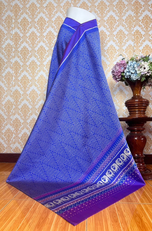 Mudmee silk sarong, 3 takor, size 1x2 meters, hole pattern, purple background, code R2Q-KN-06046716149