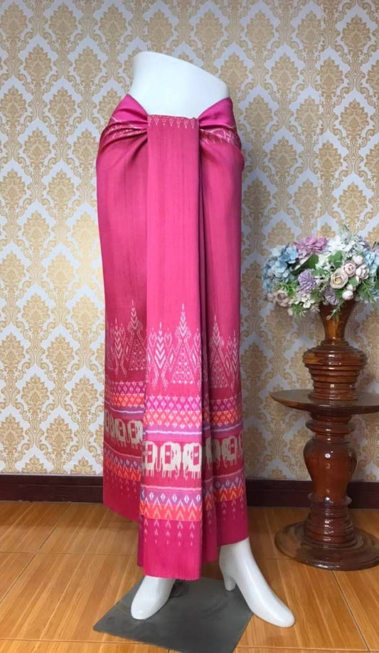 Mudmee silk sarong, 3 takor, size 1x2 meters, elephant pattern, pink background, code R2Q-KN-0430672140