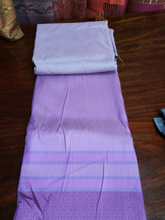 (Dress cloth) plain colored silk with a sash (2 meters of plain cloth + 2 yards of sarong with a sash) shade of purple, eggplant flower, code BC-NY1018661144