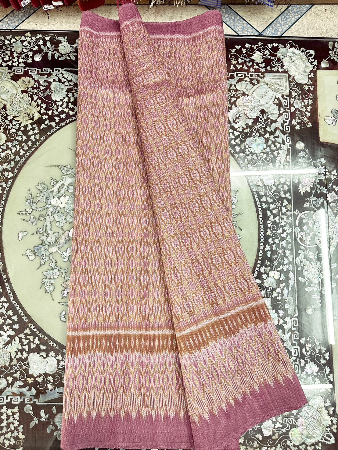 Mudmee silk skirt, real silk, natural color, 6 tako, size 1x2 meters, pink, code L1-ST-0612671101