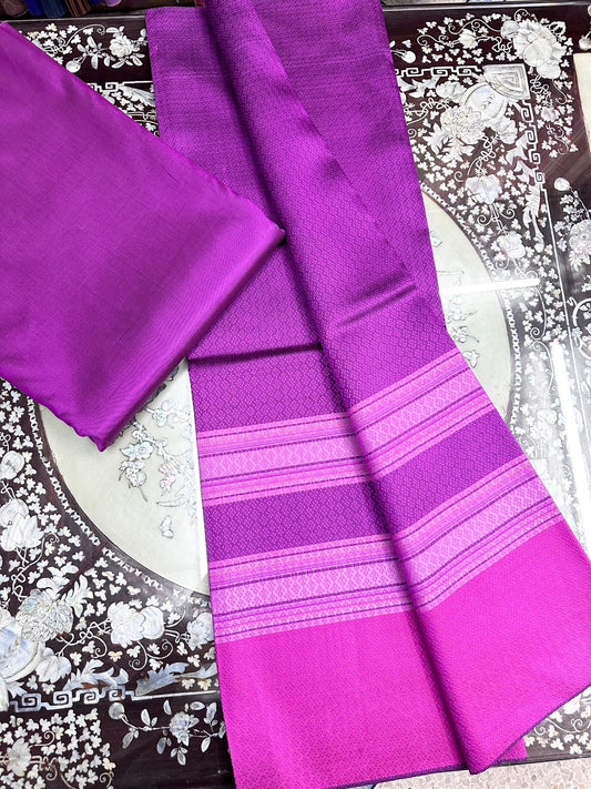 (Dress cloth) plain colored silk with stripes (2 yards of plain cloth + 2 yards of sarong) shade of purple, code BC-ST-05086701