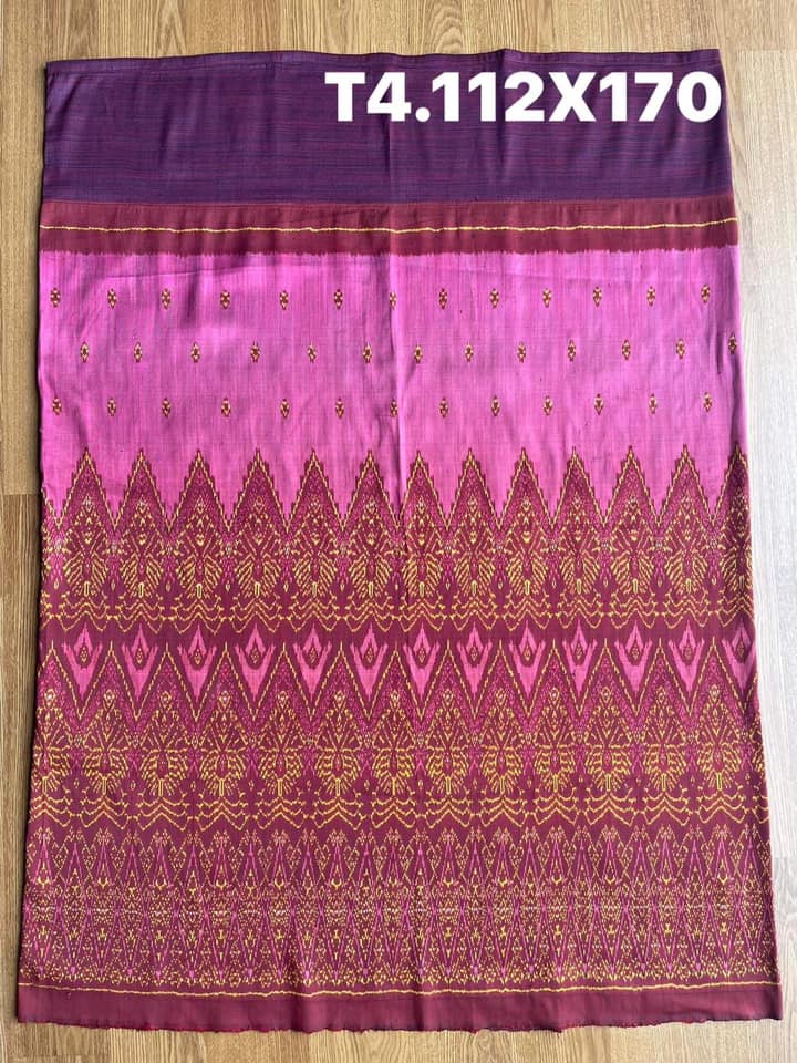 Battambang sarong, natural color, 3-takor cham cloth, size 112x170cm, purple-pink background, code N9-SIL-T4