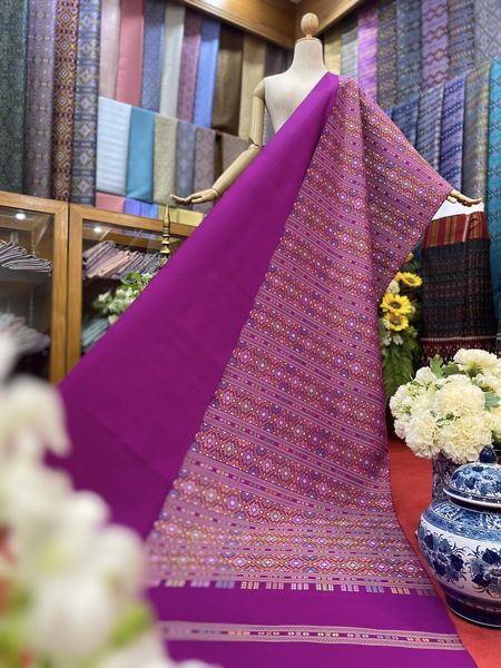 (Dress cloth) Praewa silk Cut a set of Jokkhit pattern, size 63x500cm (pattern 2.3 meters + background color 2.7 meters), purple, code P10-BM-0530670958