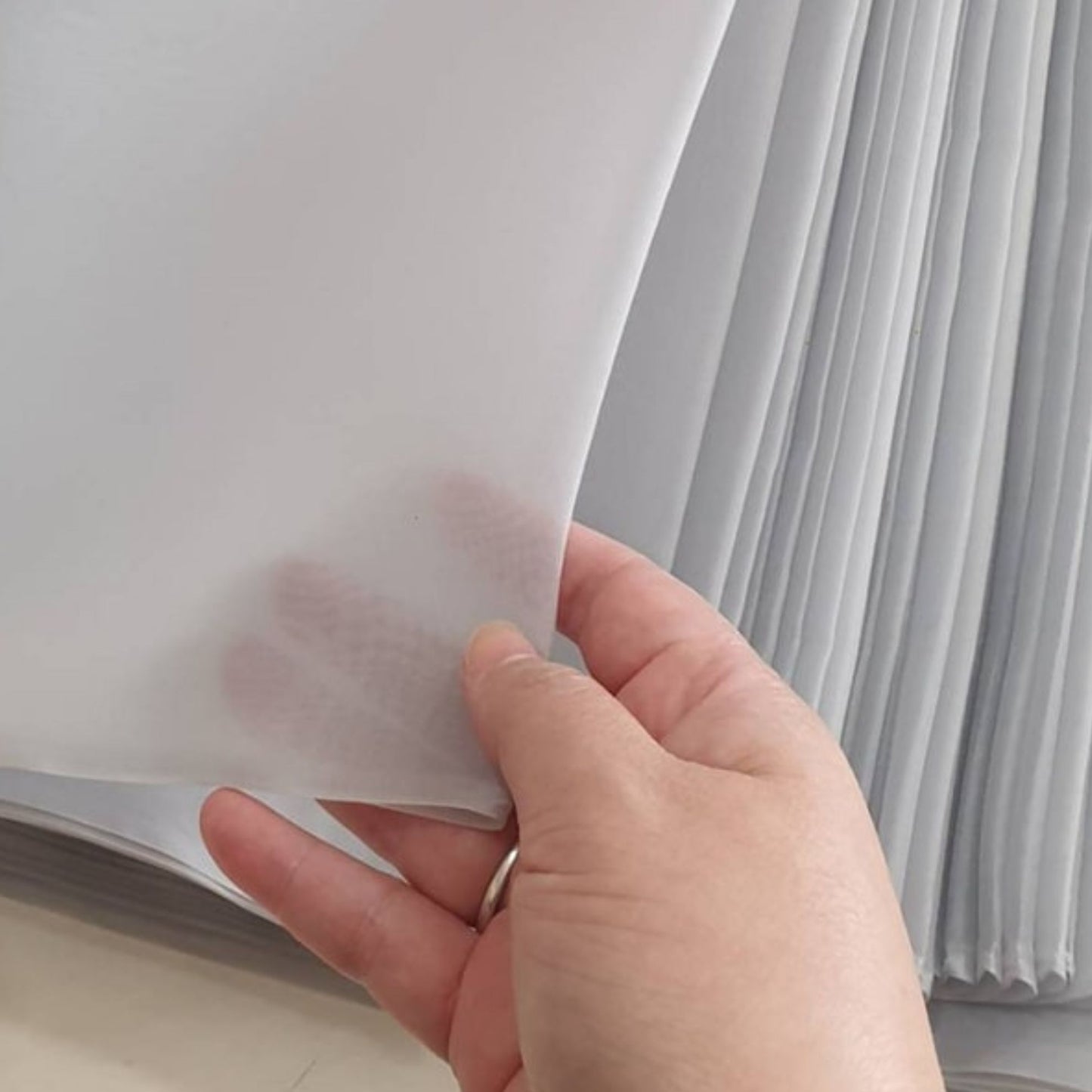 Thai Silk Organza / Sheer Silk Gray (SKU-44427)