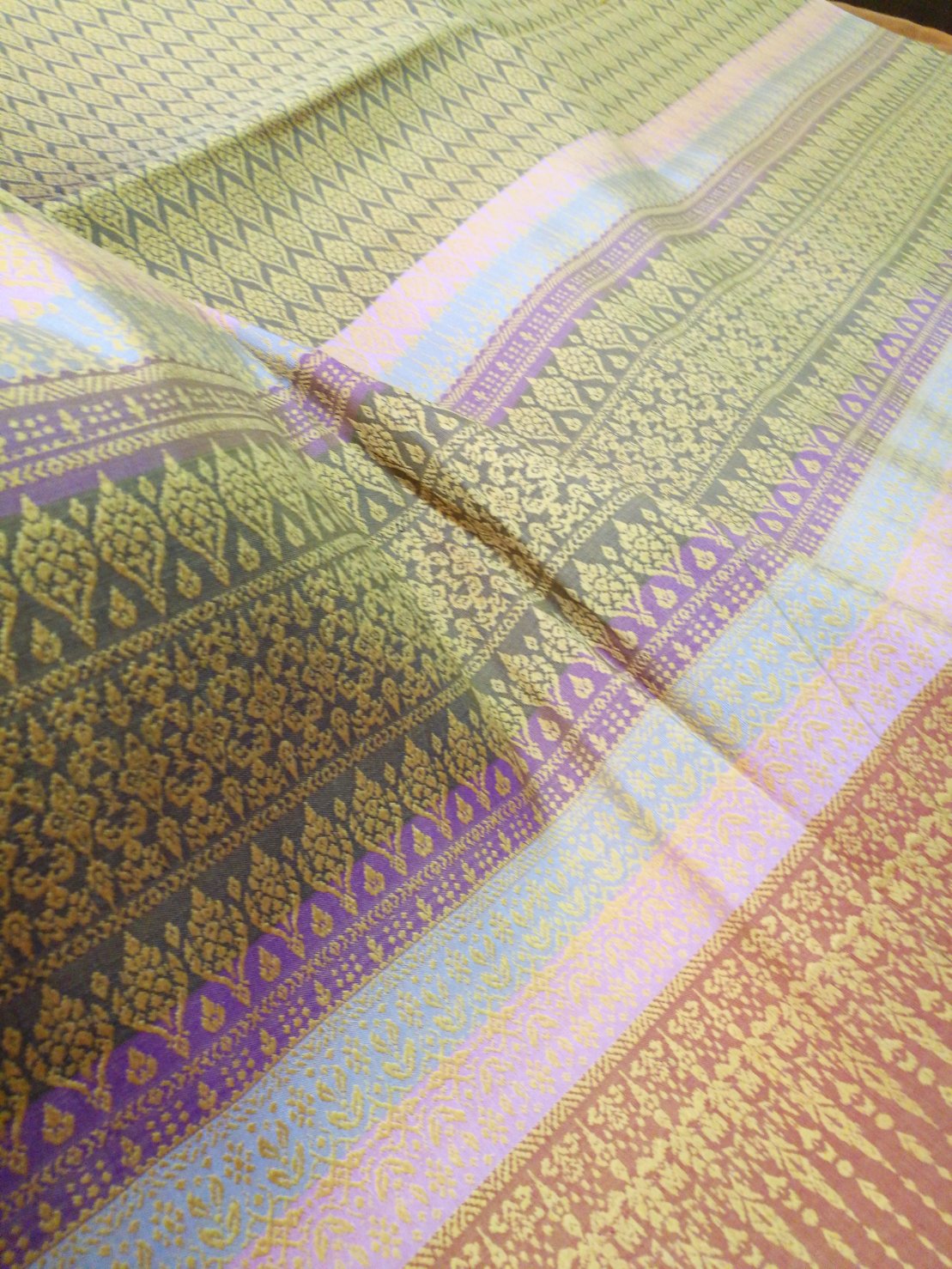 Sin, Surin silk, real silk, 32 tako, size 1x2 meters, brown background, golden yellow raised pattern. N11-NY1104651