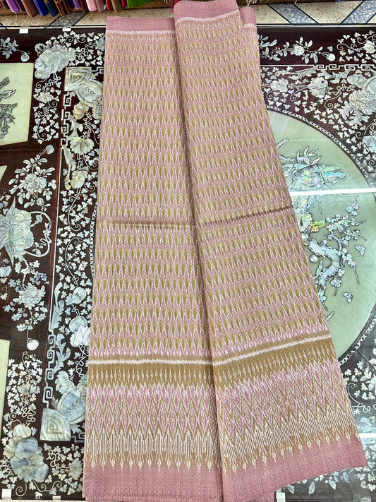 Mudmee silk skirt, real silk, natural color, 6 tako, size 1x2 meters, pink, code L1-ST-0605670