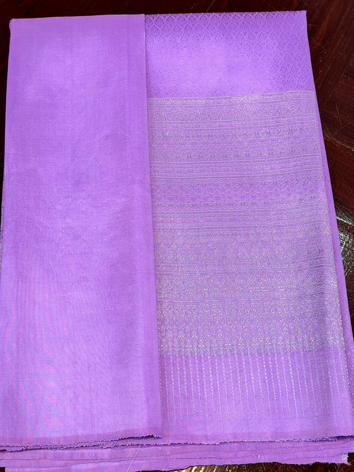 (Dress fabric) Surin silk, Koh Choeng Ngoen, size 1x4 meters (pattern 2 meters + solid color 2 meters), purple, code N10-DN-08156718573